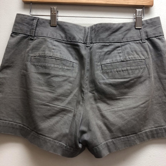 Loft Gray shorts - Picture 6 of 6